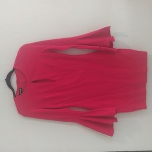 Sexy bebe red fitted dress with flared sleeves & neck keyhole, size medium